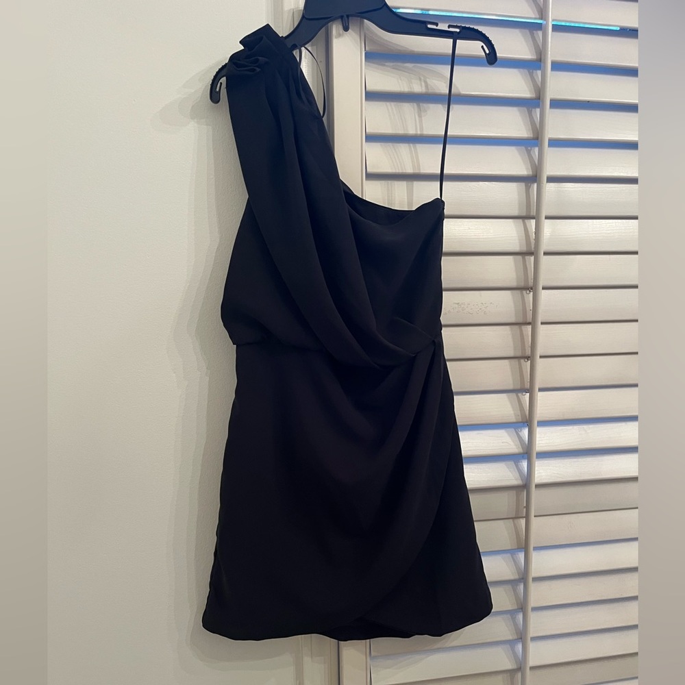 DO + BE size: S Color: Black